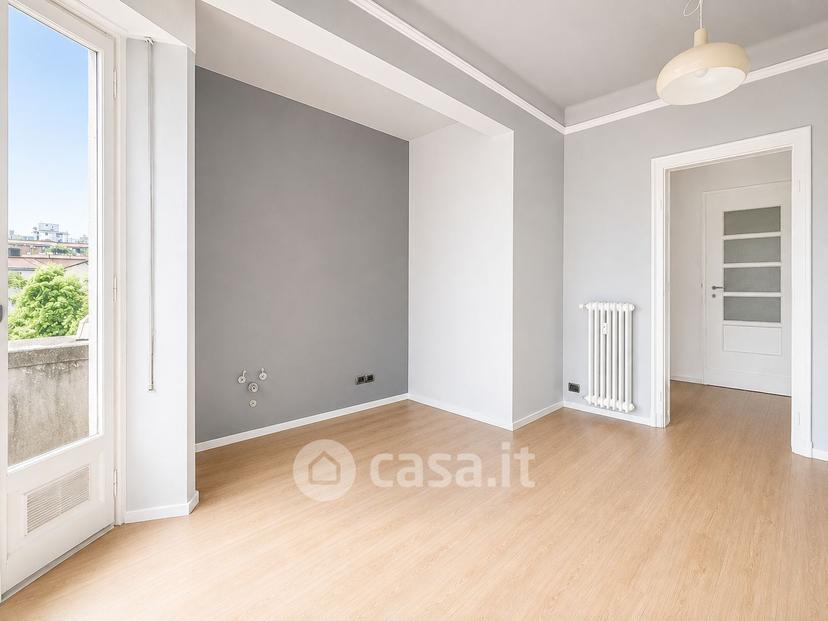 Bilocale in Viale Regina Giovanna 38 — foto 18 di 23