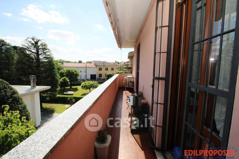 Trilocale in Via Como — foto 8 di 23