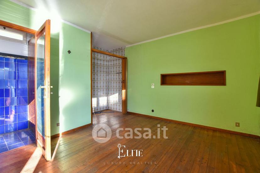 Villa in Via Novara 21 — foto 33 di 69