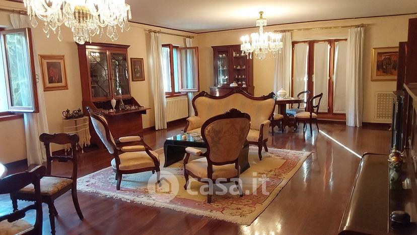 Villa in Località Uvaiolo — foto 3 di 66