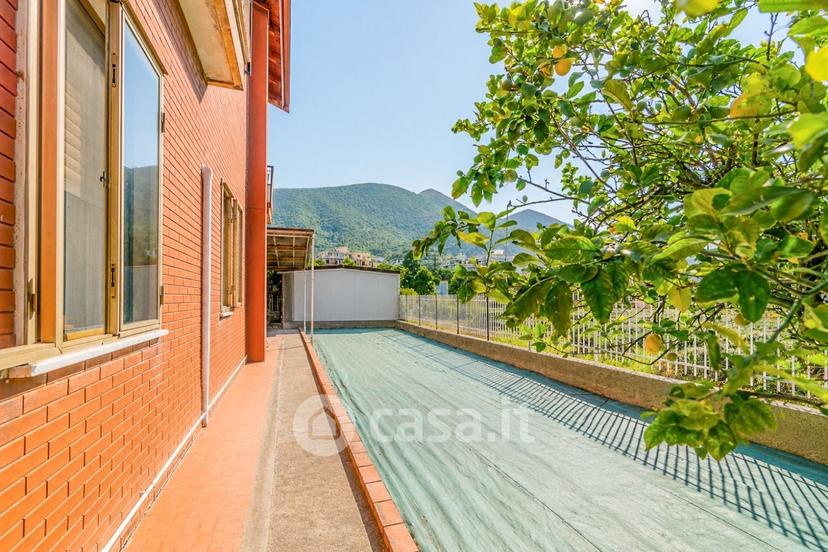 Villa in Via Tiziano 6 — foto 3 di 55