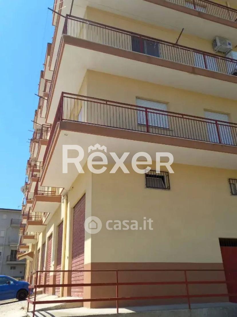 Appartamento in Via Enrico de Nicola — foto 8 di 10