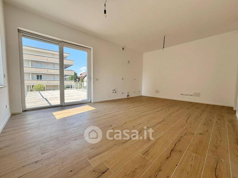 Trilocale in Via Don Orione 44 — foto 24 di 28