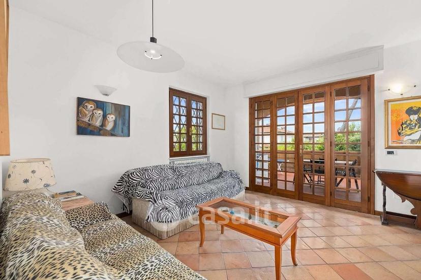 Villa in Via Flli Cervi — foto 20 di 22