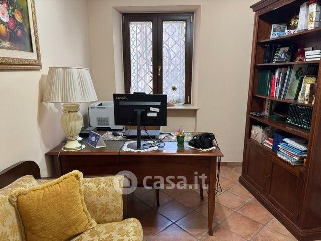 Appartamento in Corso Lucilio 32 — foto 18 di 59