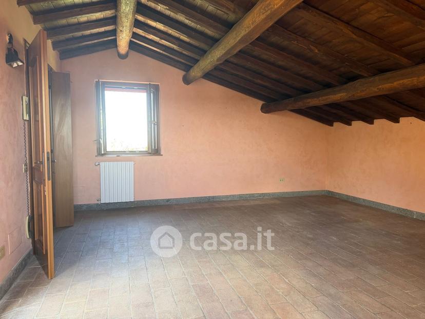 Villa in Strada Tobia 3 — foto 3 di 46