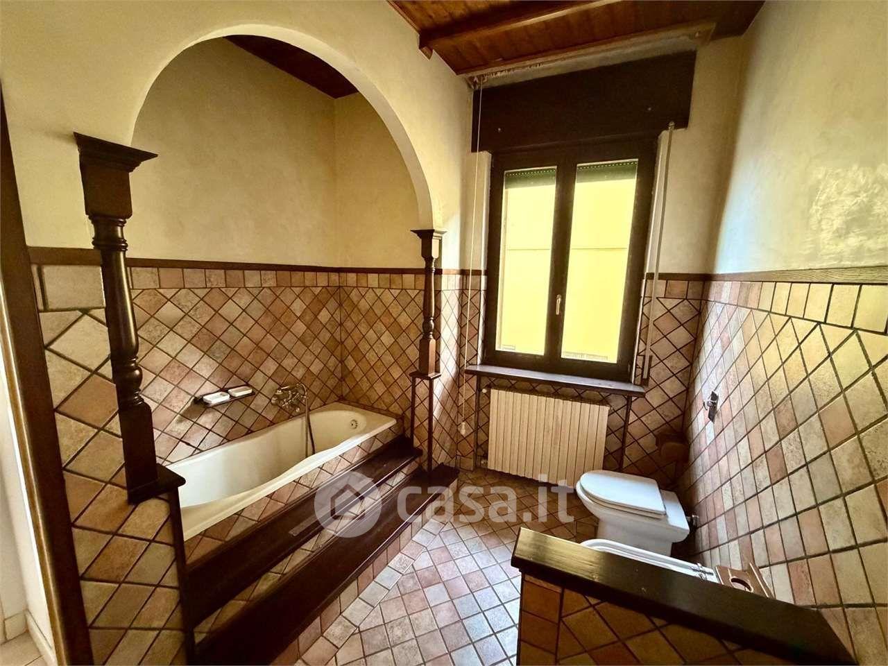 Trilocale in Via Carducci 1