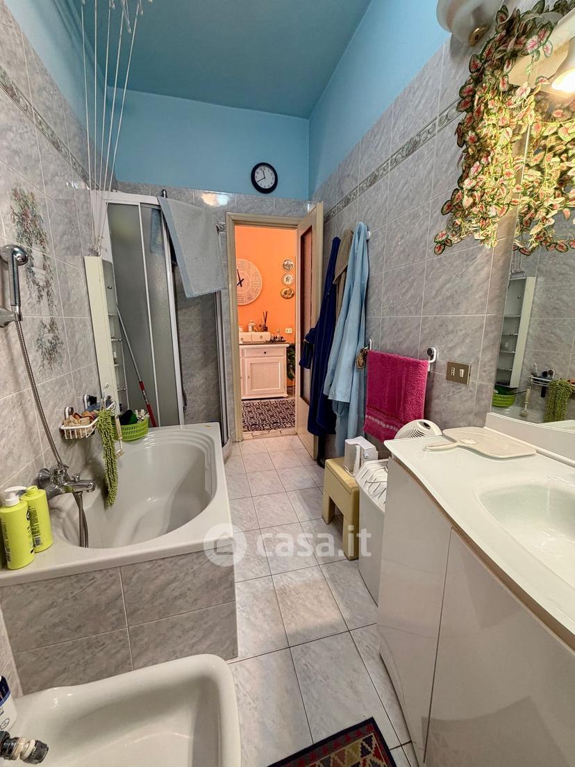 Trilocale in Viale Bolivia 8 — foto 3 di 43