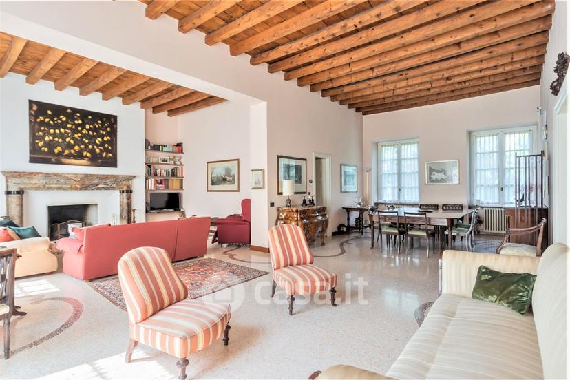 Villa in Viale Kennedy — foto 27 di 30
