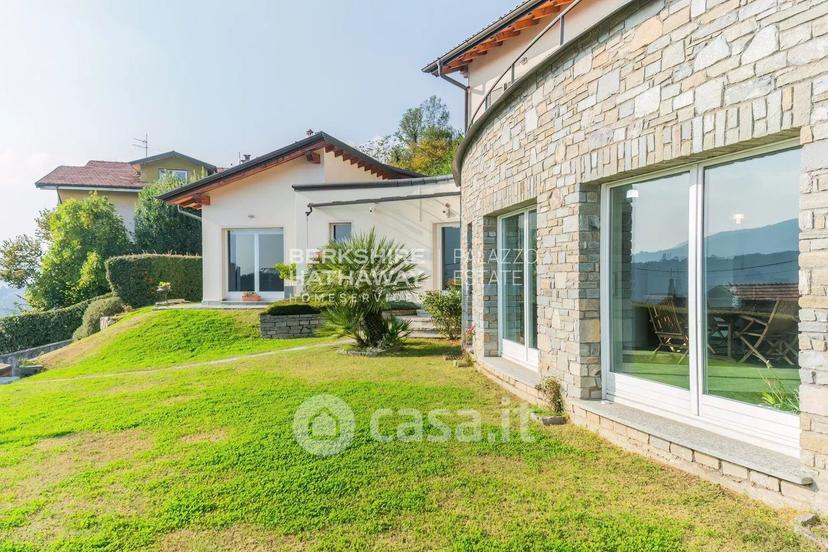 Villa in Via Paolo Carcano