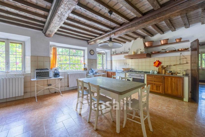 Villa in Via Castelnuovo Rangone — foto 11 di 101