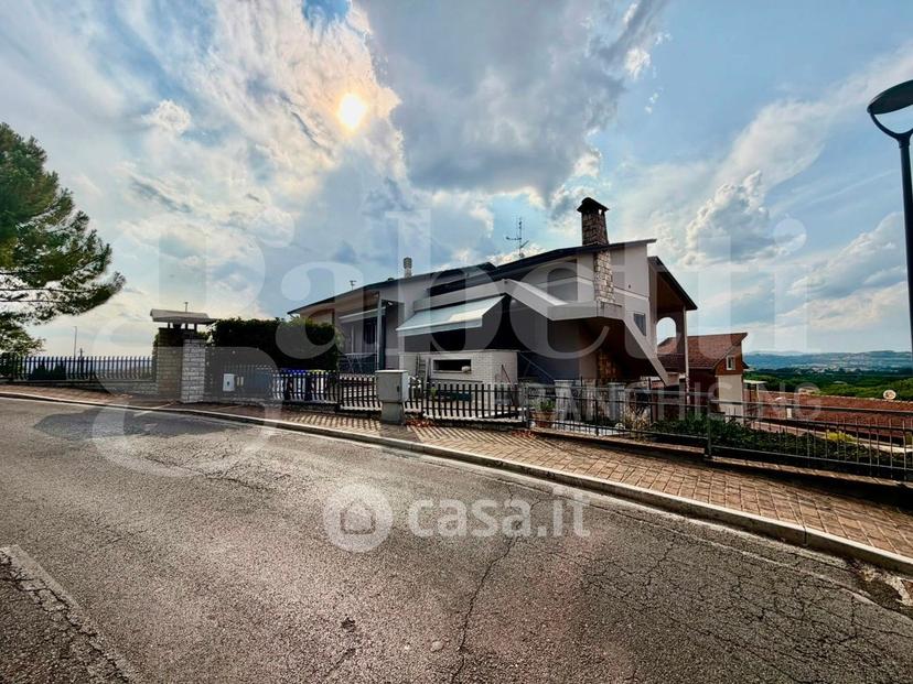 Villa in Via Mario Angeloni 1 — foto 44 di 50