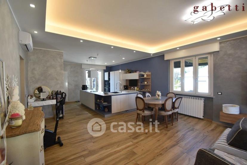 Villa in Via Gorizia 5 — foto 17 di 28