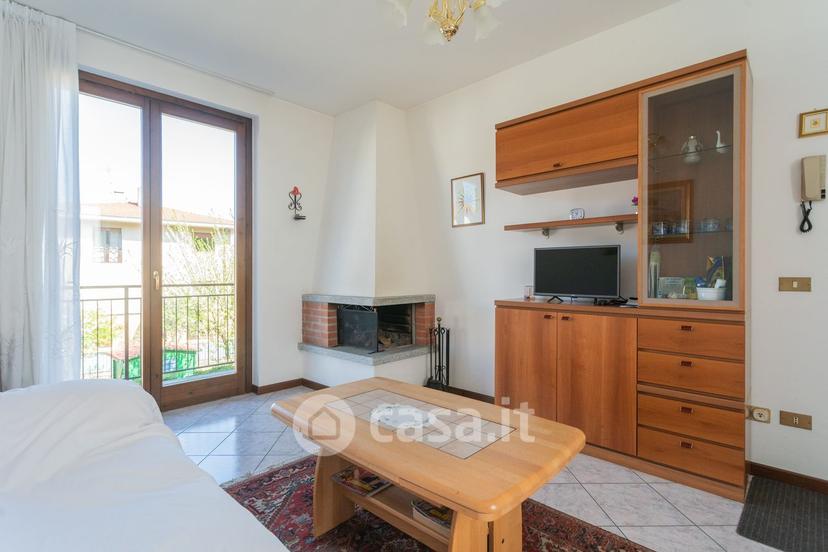 Trilocale in Via Giacomo Leopardi 12 — foto 3 di 56