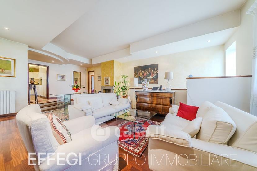 Villa in Via Galileo Galilei 2 — foto 12 di 39
