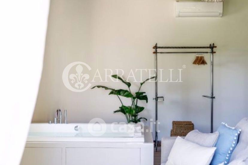 Villa in Via degli Olmi 10 — foto 17 di 62