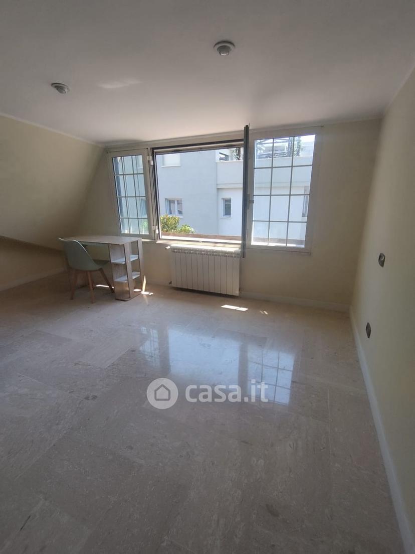 Stanza in Via degli Eroi 50 — foto 24 di 35