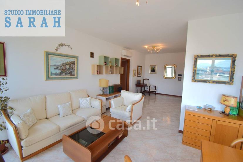Trilocale in Via Aurelia Nord 200 — foto 16 di 28