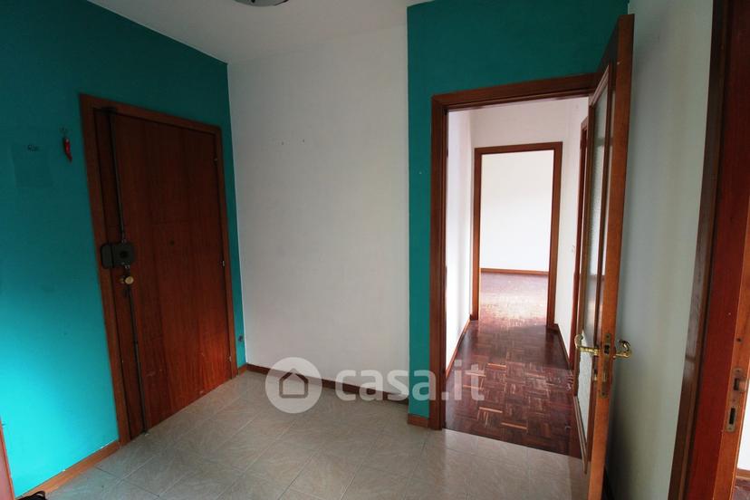 Trilocale in Via Friuli 100 — foto 7 di 35