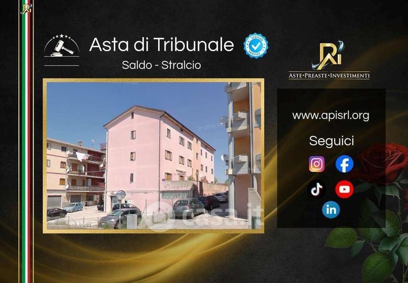Appartamento in Viale Generale Carlo Alberto Dalla Chiesa 18 — foto 18 di 35