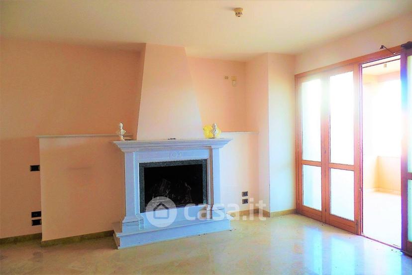 Villa in Via Gorizia 1 — foto 32 di 34
