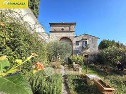 Appartamento in Via V. Betteloni