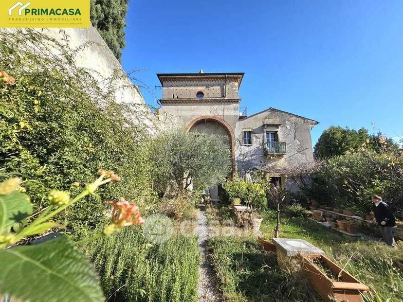Appartamento in Via V. Betteloni