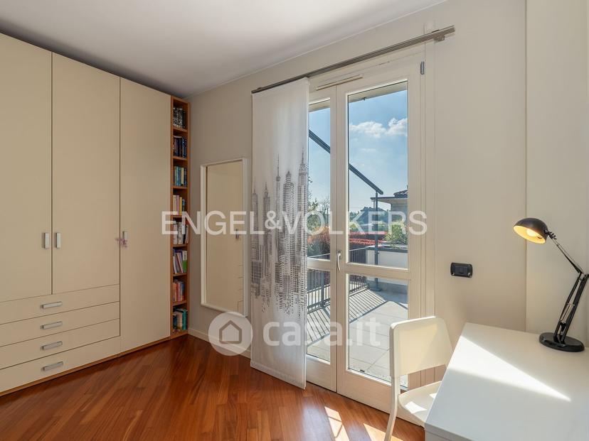 Villa in Via Filippo Corridoni — foto 12 di 21