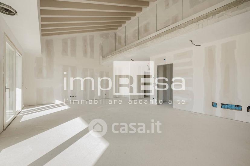 Villa in Via Giambellino — foto 22 di 44
