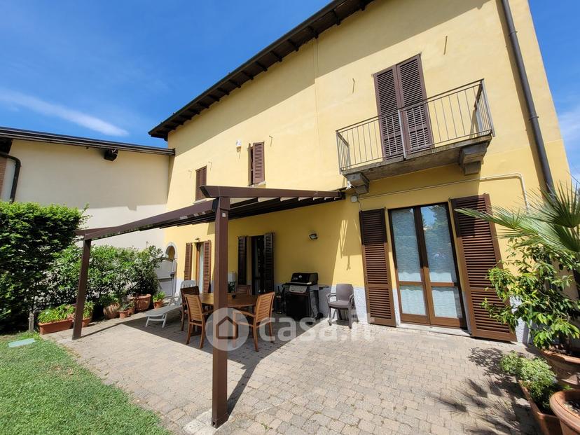 Villa in Via F. Foglieni Maestra 11 — foto 3 di 25