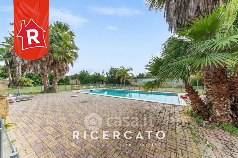 Villa in Sp18 — foto 53 di 106