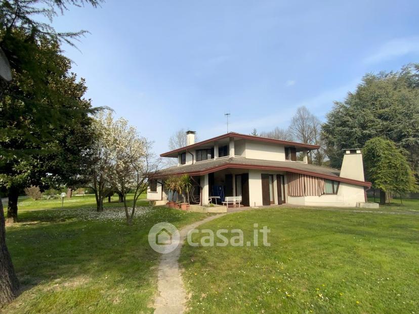 Villa in Via P. Micca — foto 7 di 37