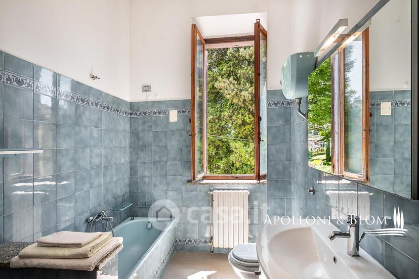 Villa in Via Due Giugno 21 — foto 25 di 44