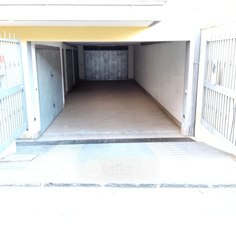 Quadrilocale in Via Genova 15 — foto 17 di 48