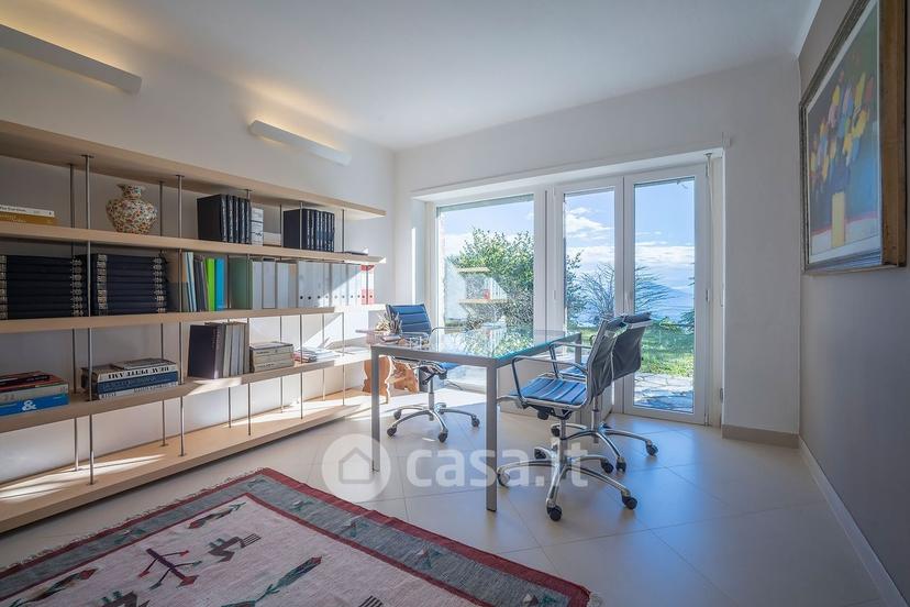 Villa in Via Adua 5 — foto 12 di 31