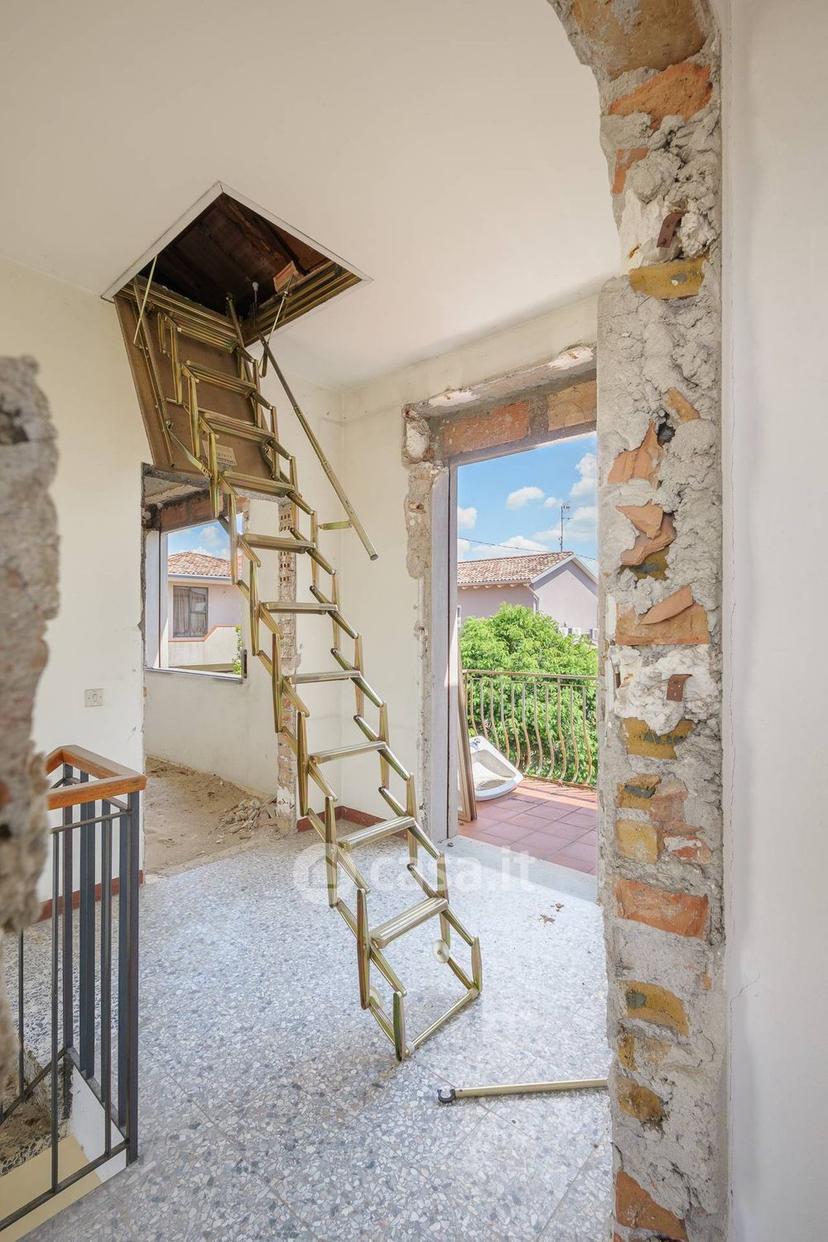 Villa in Via dei Cedri 22 — foto 7 di 37