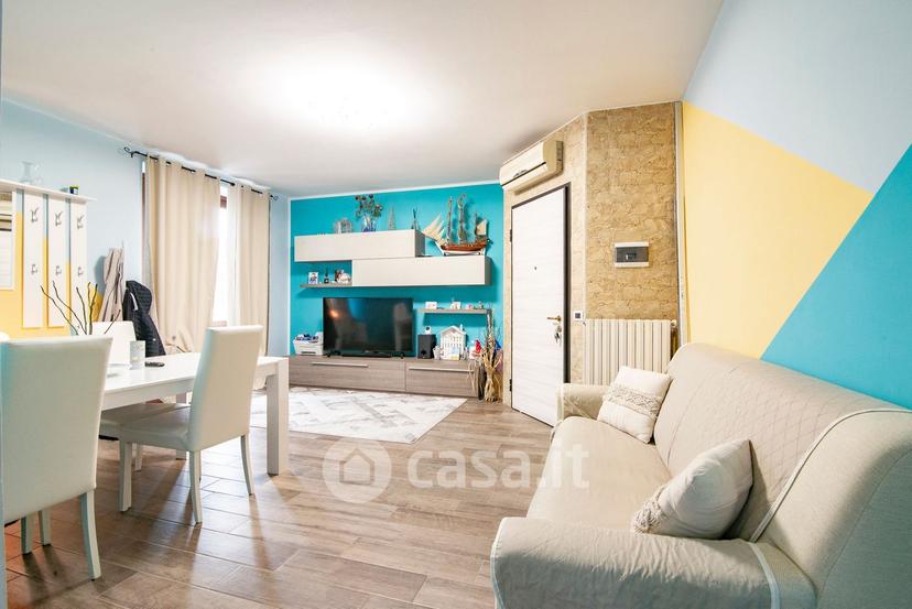 Trilocale in Via Enrico de Nicola 11 — foto 43 di 83