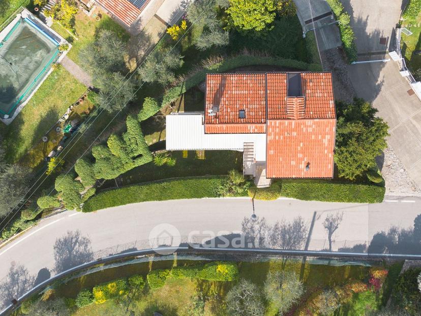 Villa in Via Alessandro Manzoni — foto 23 di 53