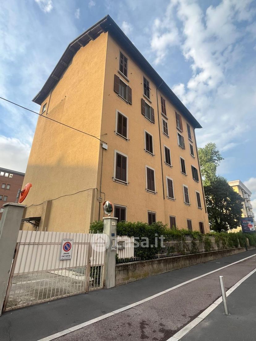 Trilocale in Viale Antonio Gramsci 602 — foto 5 di 35