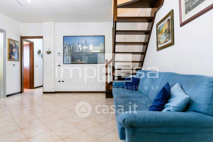 Quadrilocale in Via Ortensie 4 — foto 3 di 45