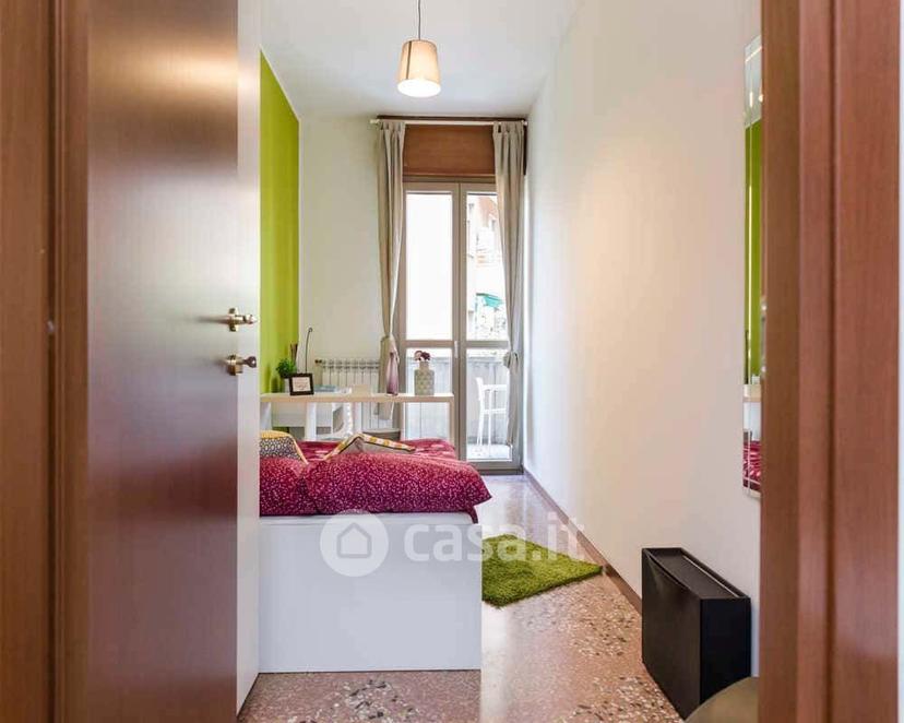 Stanza in Viale Giovanni Vicini 20 — foto 2 di 10