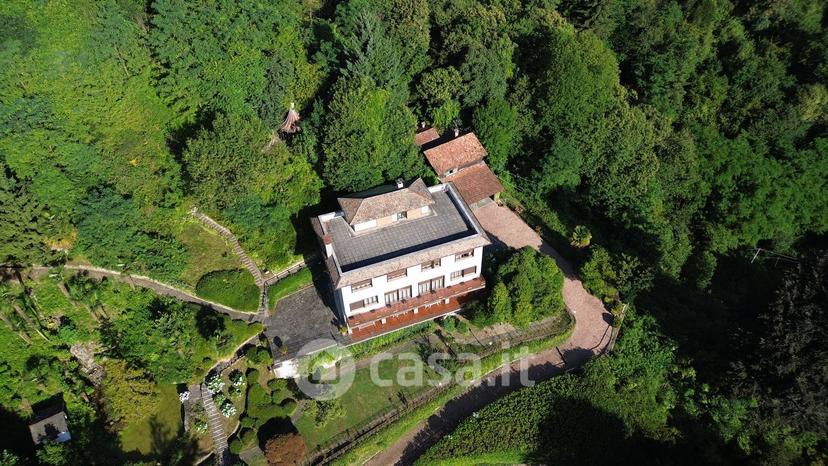 Villa in Via Sempione Nord 91 — foto 10 di 32
