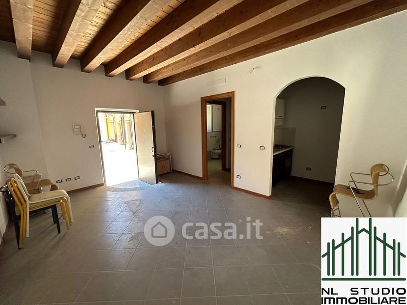 Bilocale in Via Roma — foto 22 di 28