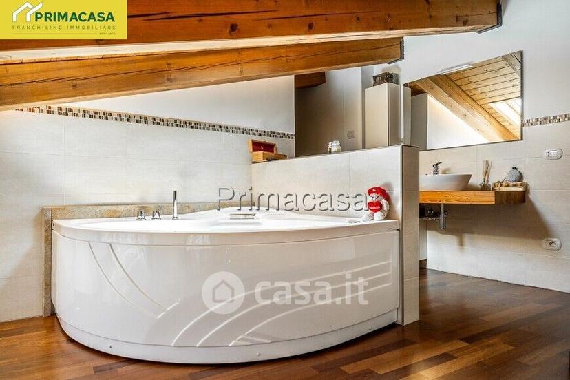 Appartamento in Via Altichiero — foto 10 di 22