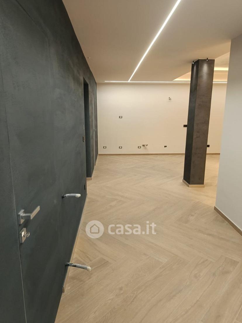 Quadrilocale in Via Facino Cane 15 — foto 38 di 41