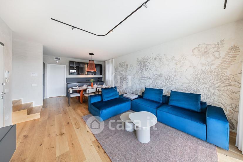 Villa in Via Bottego 2 — foto 5 di 51