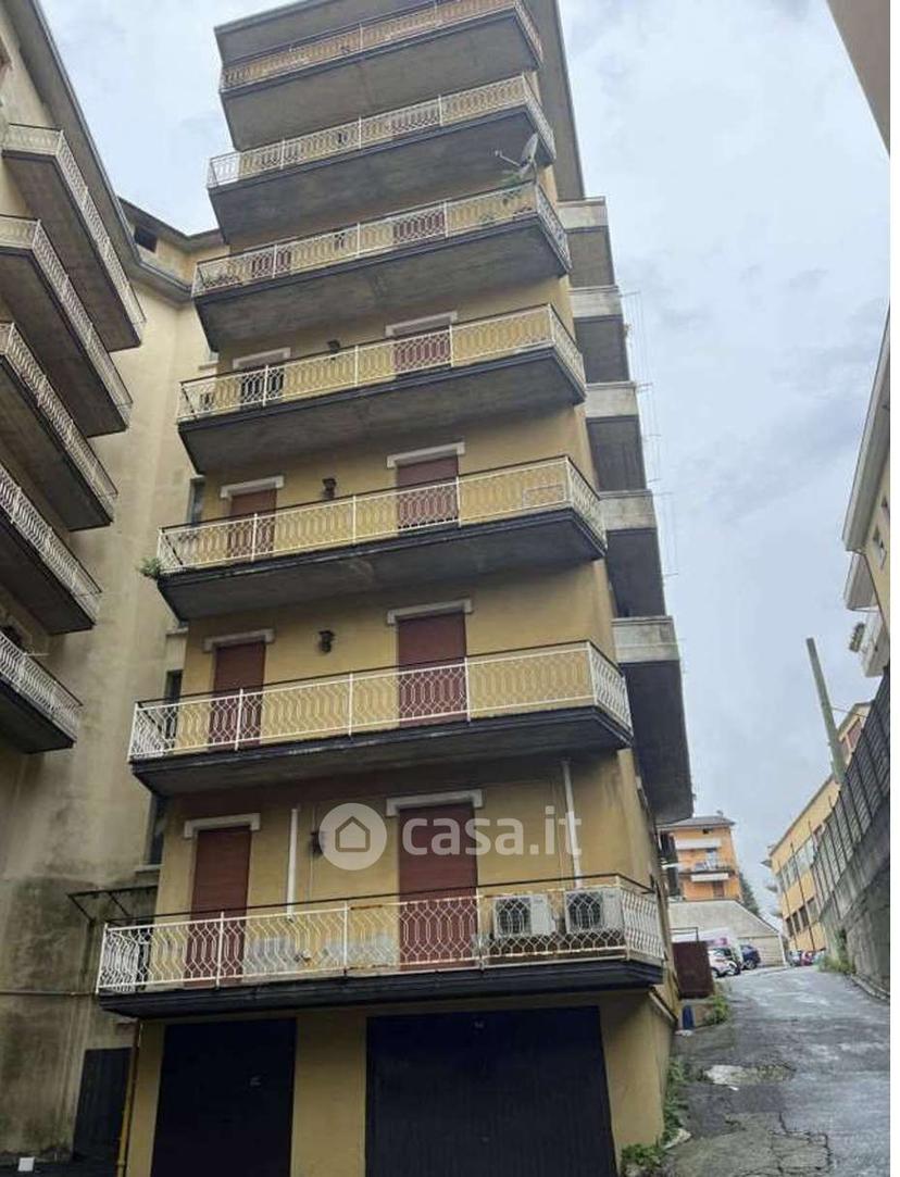 Trilocale in Via Massimo d'Azeglio 87 — foto 2 di 12