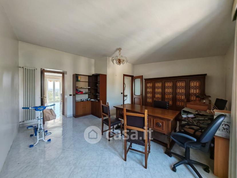 Quadrilocale in Via Generale Pasquale Tenga 33 — foto 30 di 42