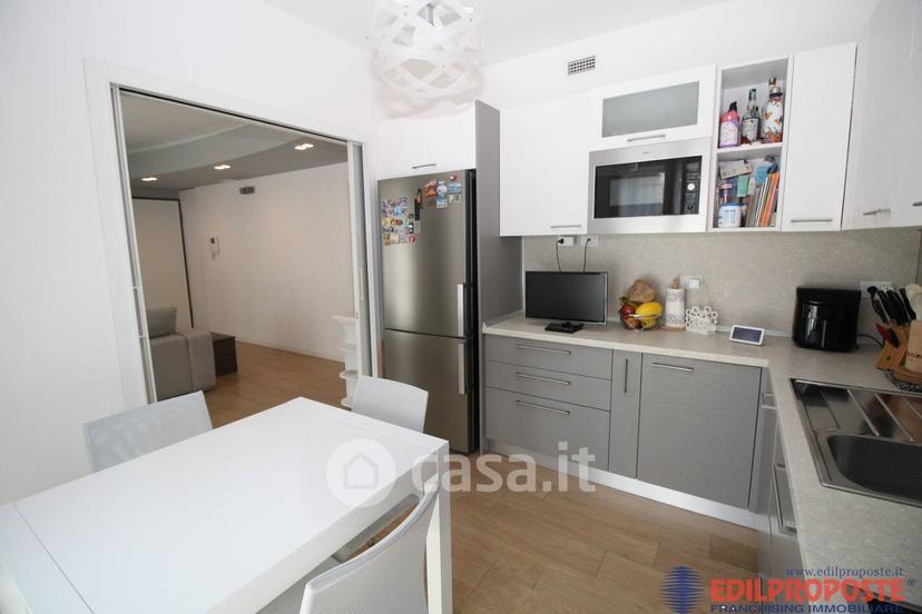 Trilocale in Via Pietro Maroncelli 26 — foto 29 di 31