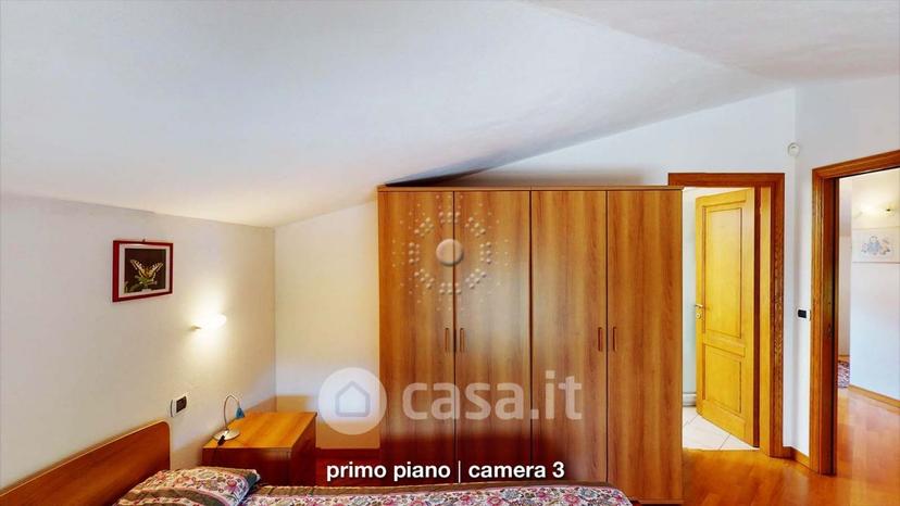 Villa in Via Arno 10 — foto 14 di 64